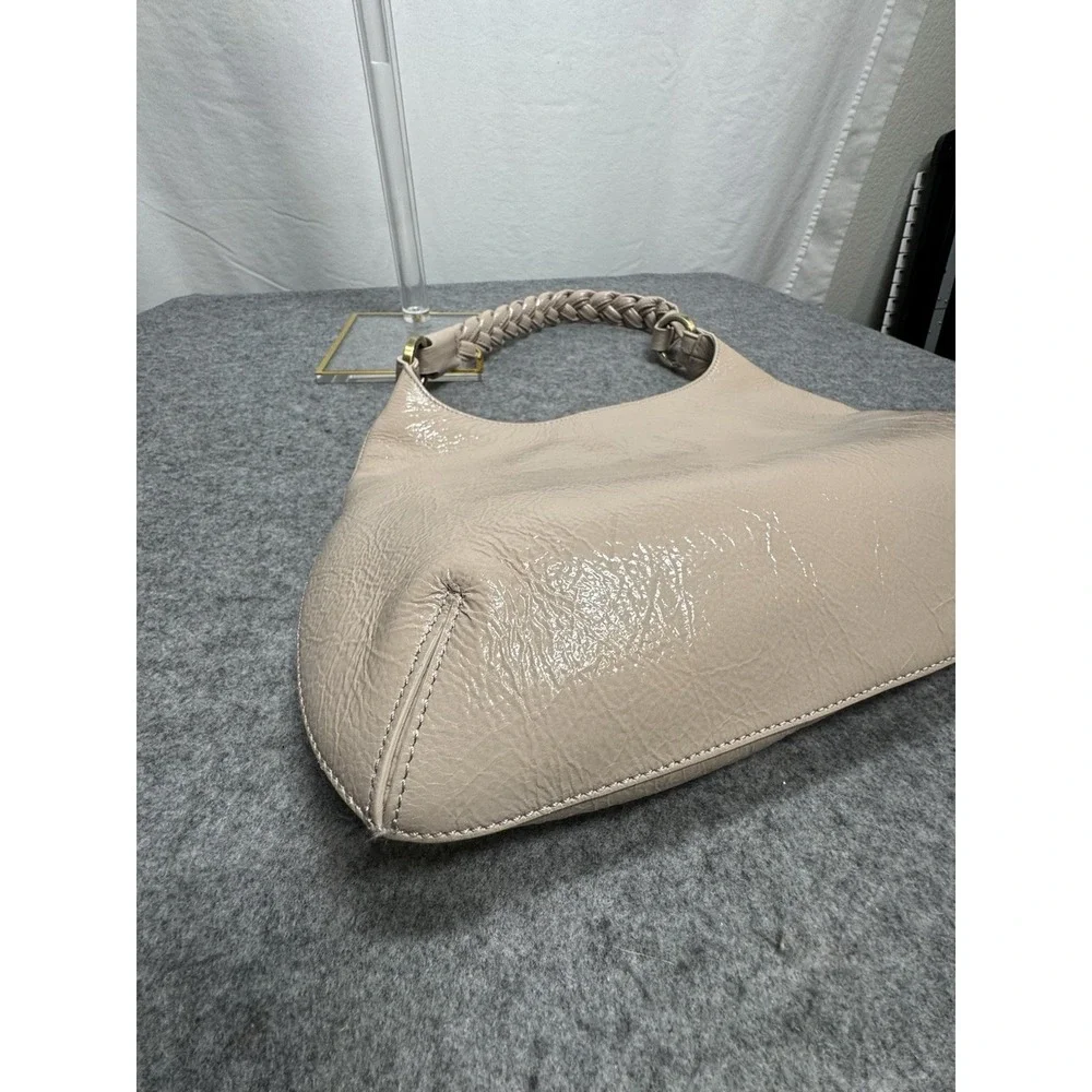 HOBO Brand Madison Shoulder Bag Ivory/Taupe Leather NWOT